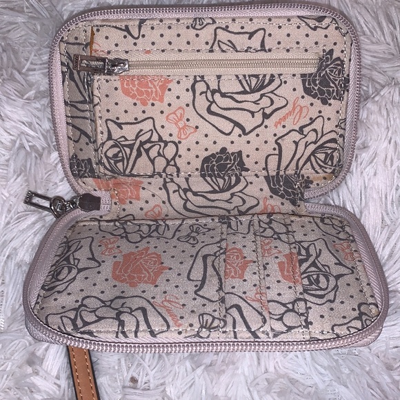 💥GUESS WRISTLET💥 - Picture 5 of 13